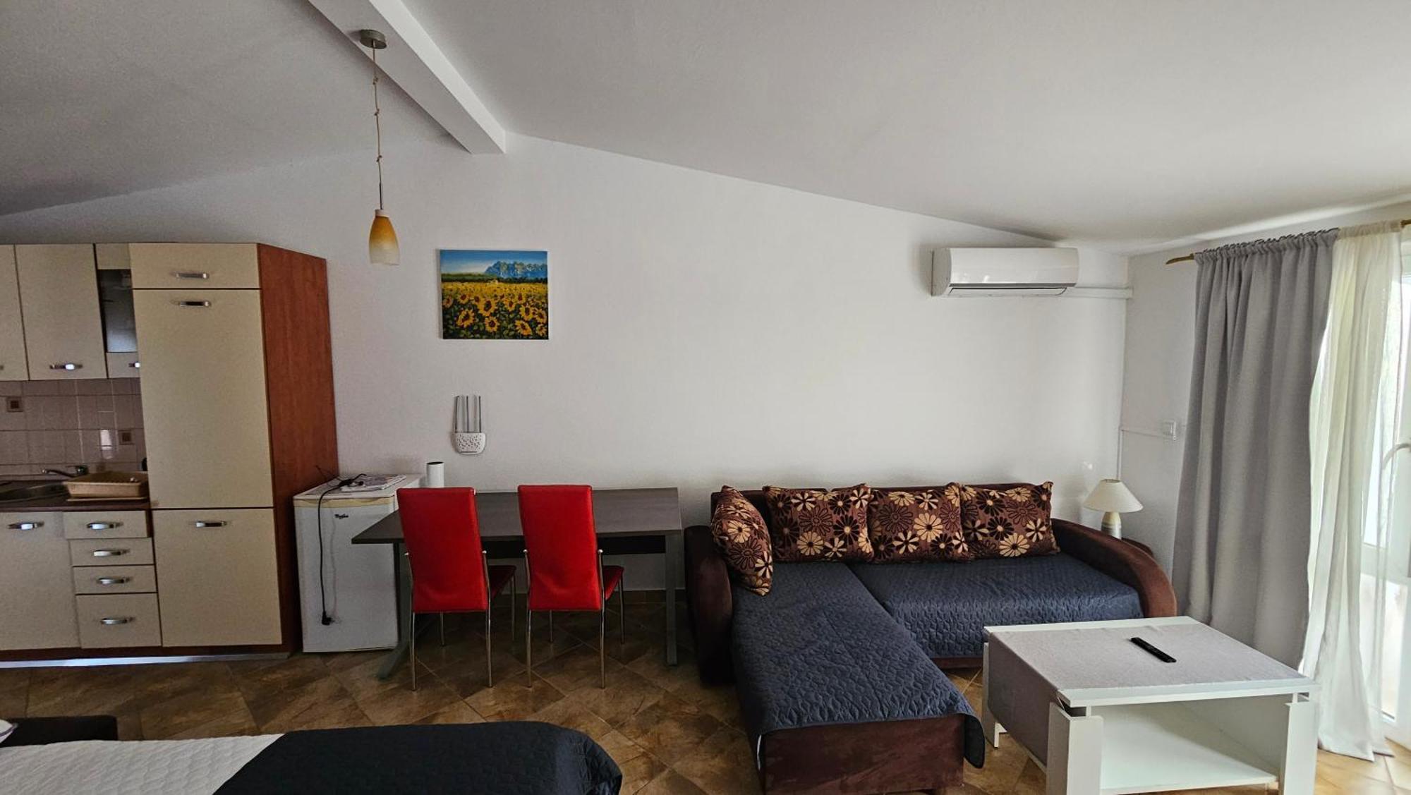 Apartments Betty Borik โรวีน ภายนอก รูปภาพ