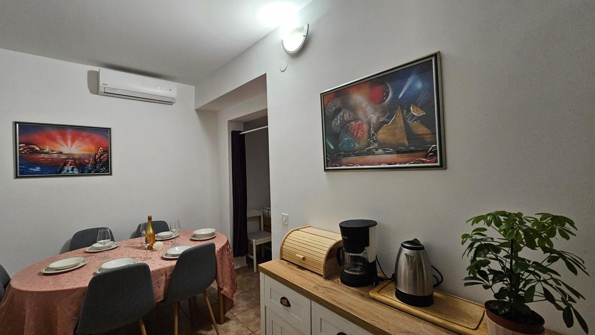 Apartments Betty Borik โรวีน ภายนอก รูปภาพ