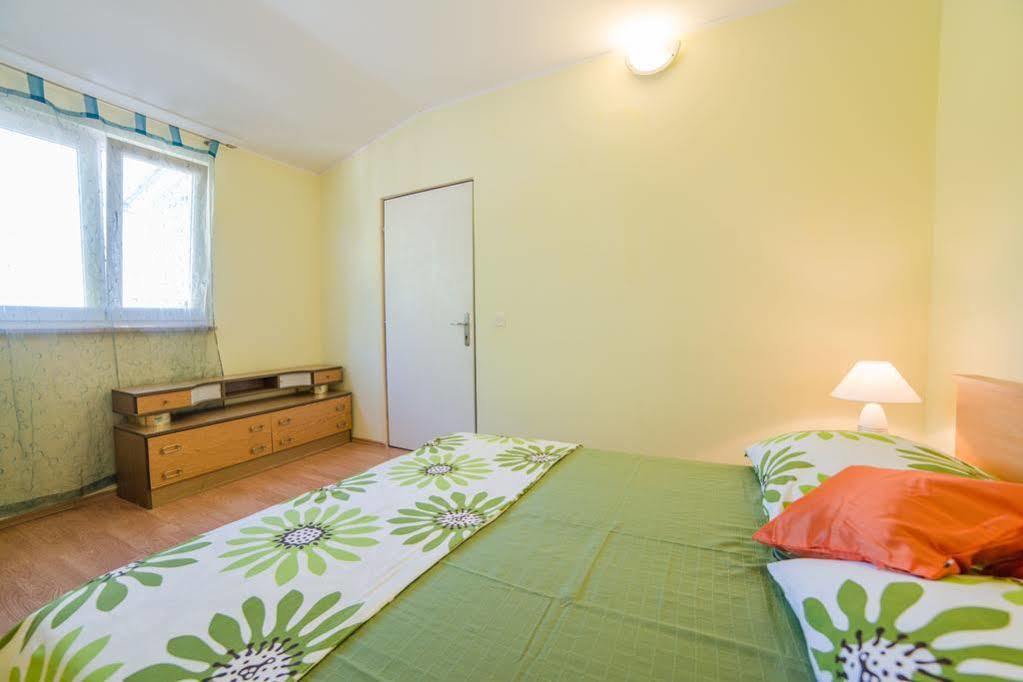 Apartments Betty Borik โรวีน ภายนอก รูปภาพ
